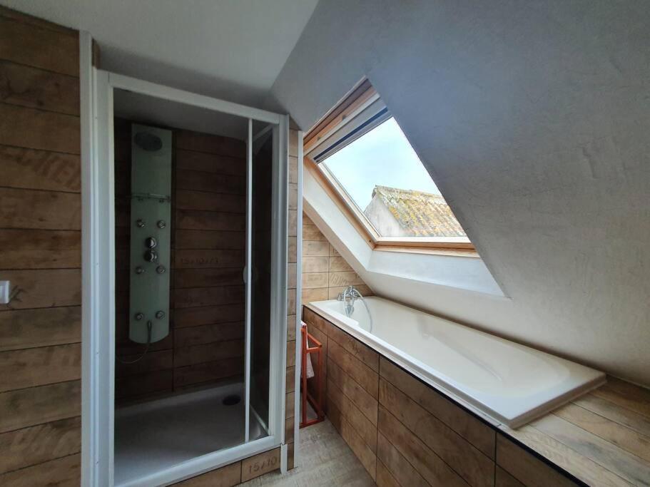 Charmant Appartement Proche Commerces Et Plages 勒古拉威尼克 外观 照片